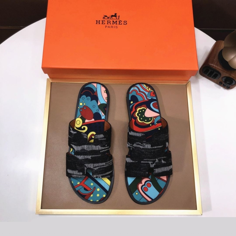 H**mes slippers